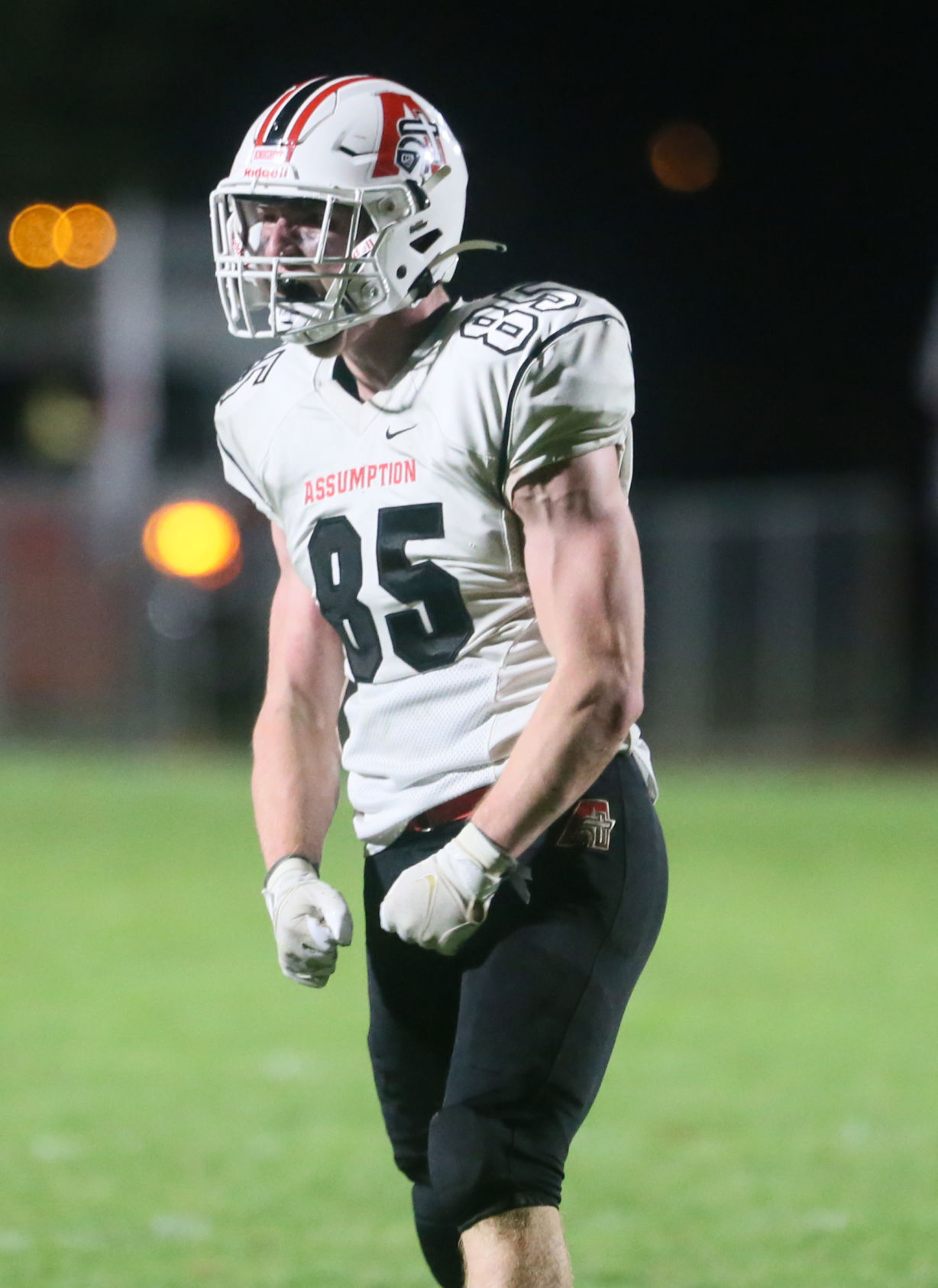 091021-qc-spt-assum-ns fball-28.JPG